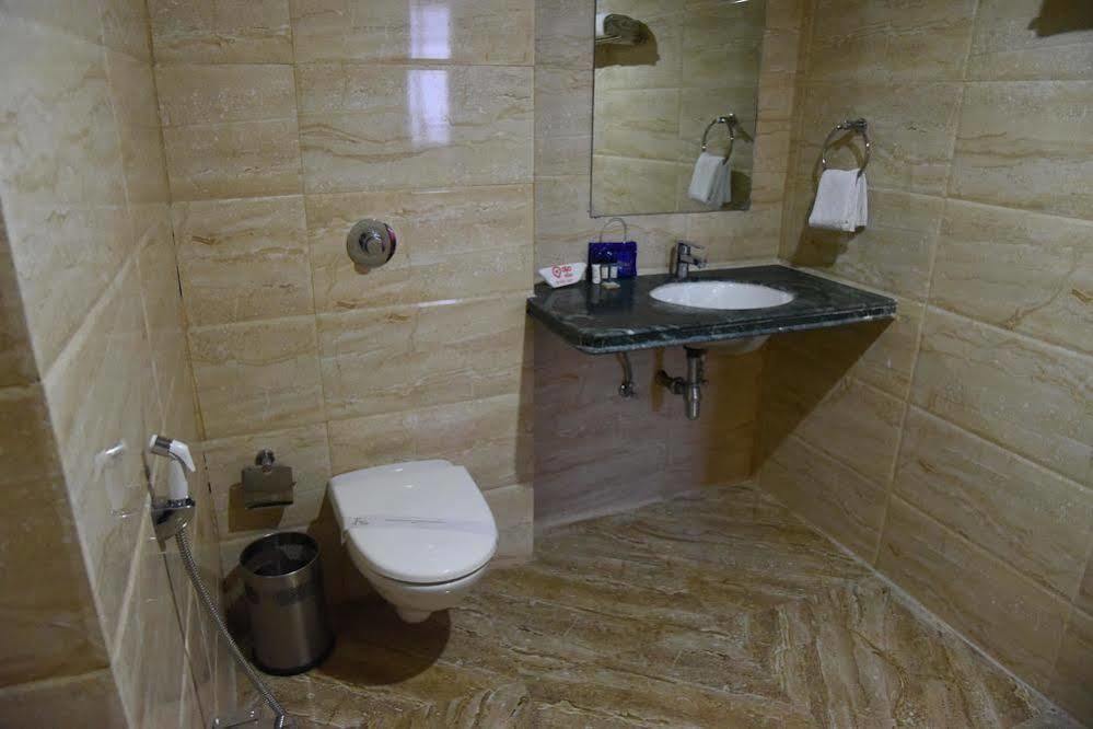 Hotel Oyo Premium Railway Station Patna Patna  Esterno foto