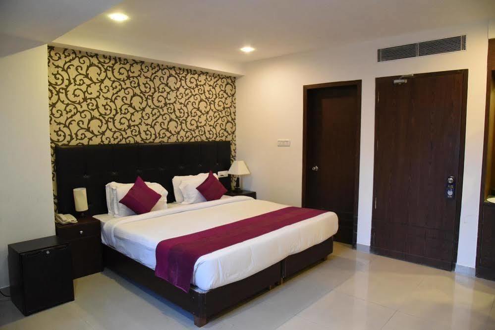 Hotel Oyo Premium Railway Station Patna Patna  Esterno foto